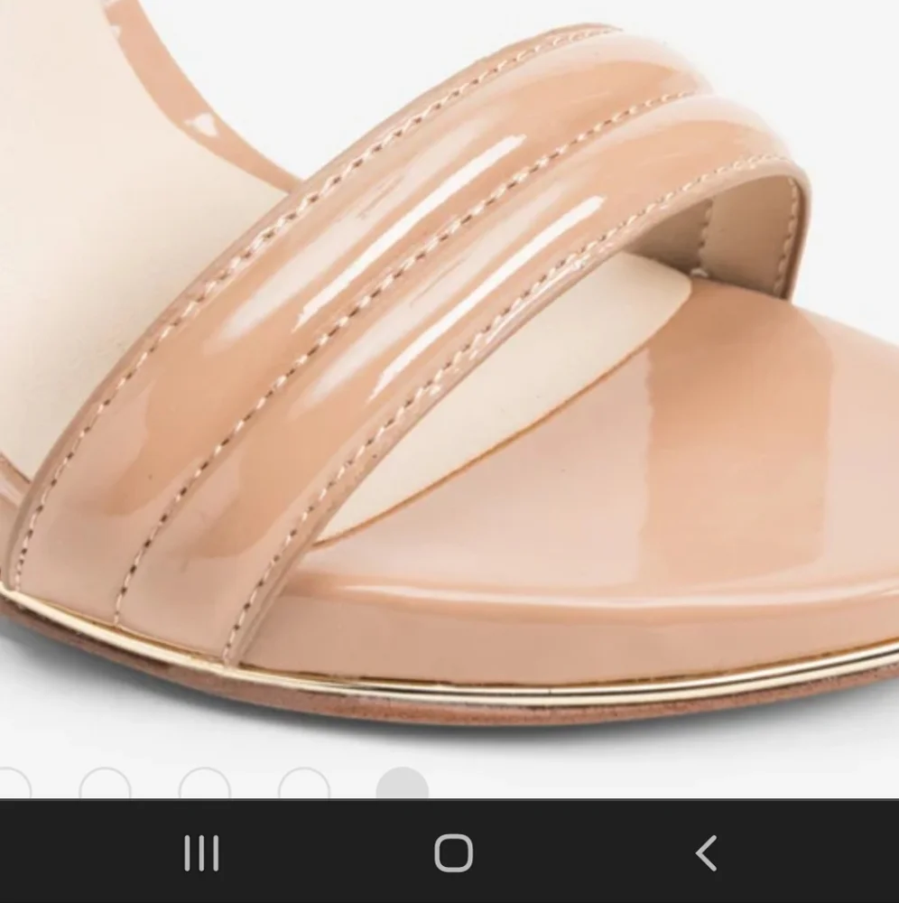 Sandals - Picture 5 of 5